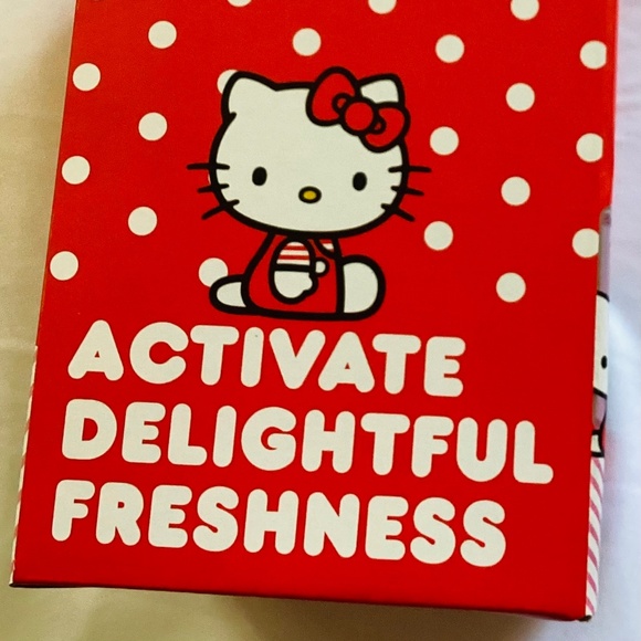 Hello Kitty Rose Oil Reed Diffuser. Brand New in a Box - Picture 7 of 8